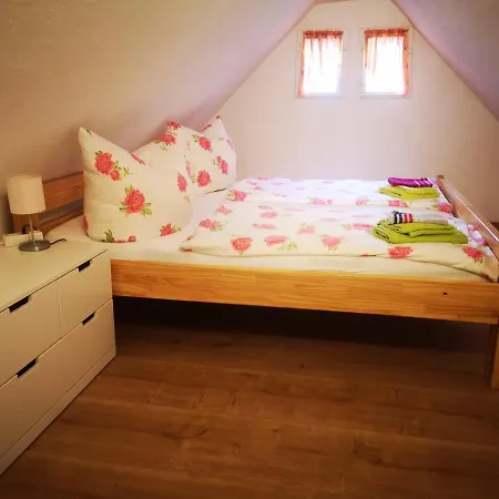Franz - An Der Elbe, Mit Grossem Garten Holiday home Pirna