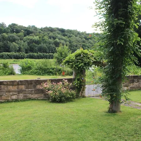 Franz - An Der Elbe, Mit Grossem Garten Holiday home Pirna