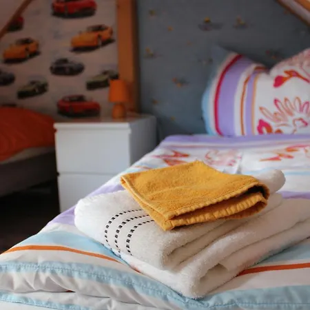 Franz - An Der Elbe, Mit Grossem Garten *