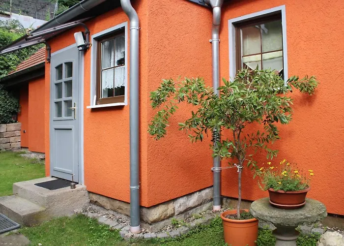 Ferienhaus Franz - An Der Elbe, Mit Großem Garten Pirna